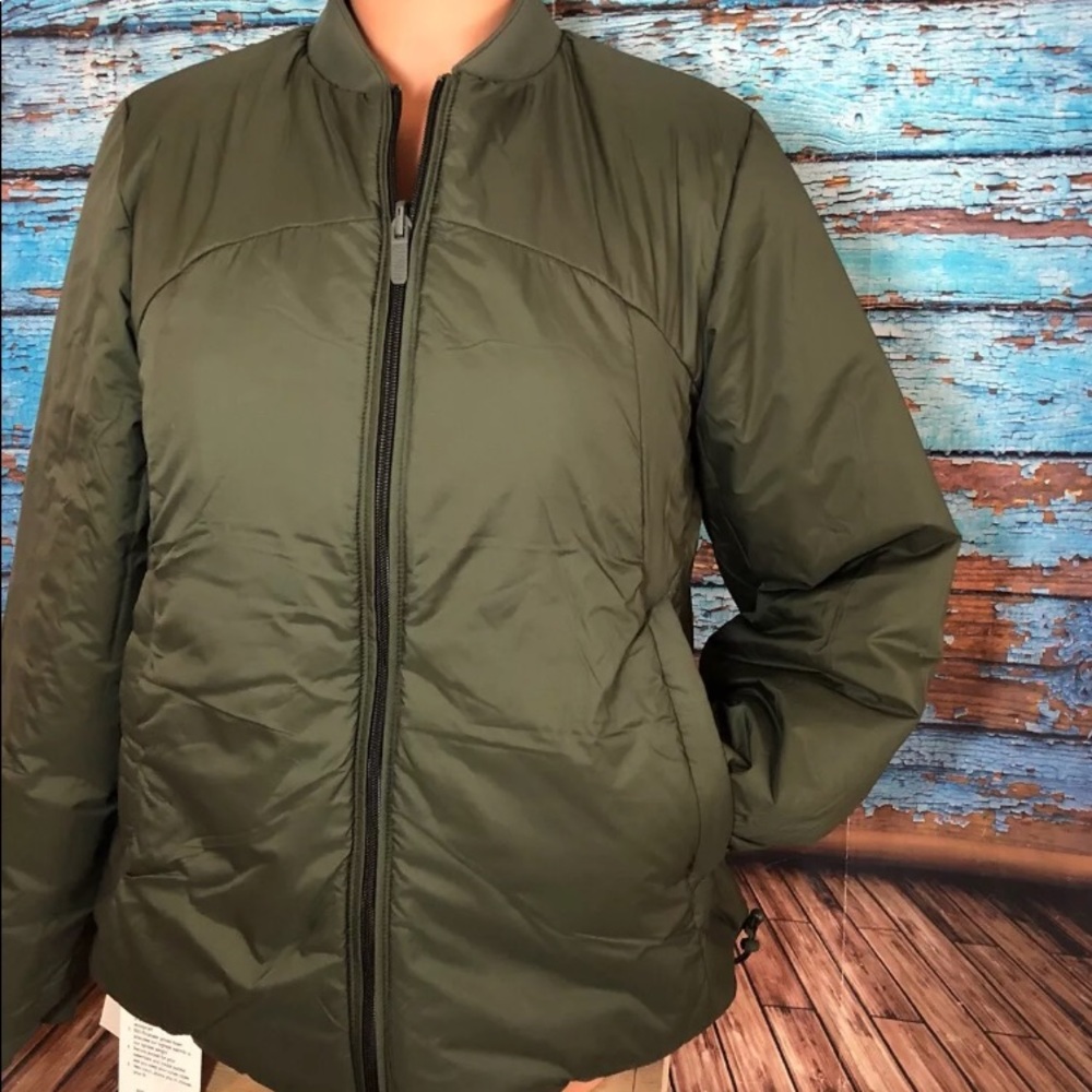 NWT PESTO GREEN LULULEMON WEIGHTLESS WONDER JACKET - Picture 7 of 8